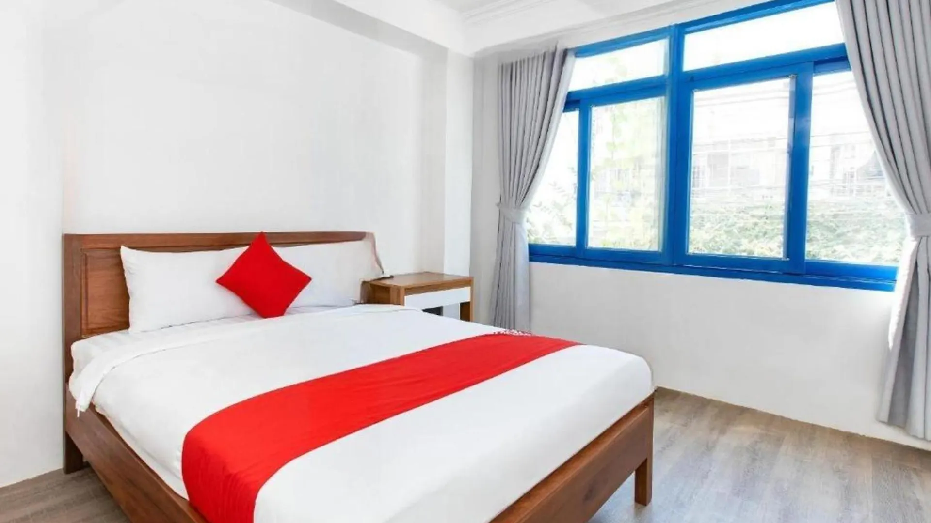 Gis Hotel Nha Trang & Motorbike Rental