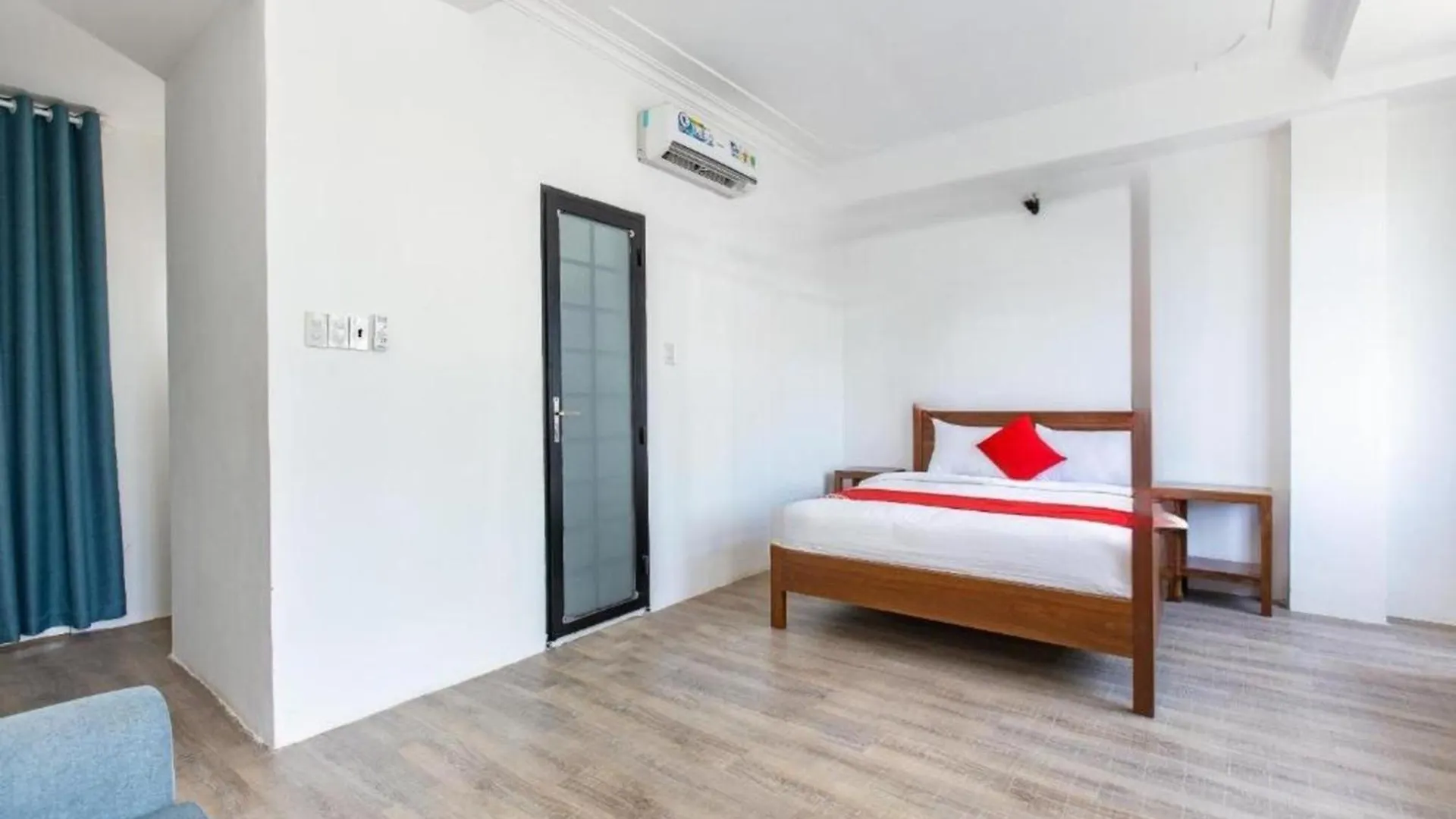 Gis Hotel Nha Trang & Motorbike Rental 3*,